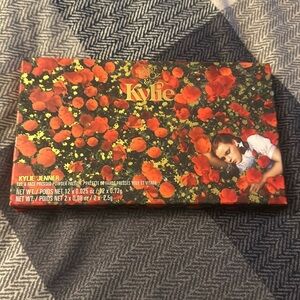 Kylie Jenner Eyeshadow Palette